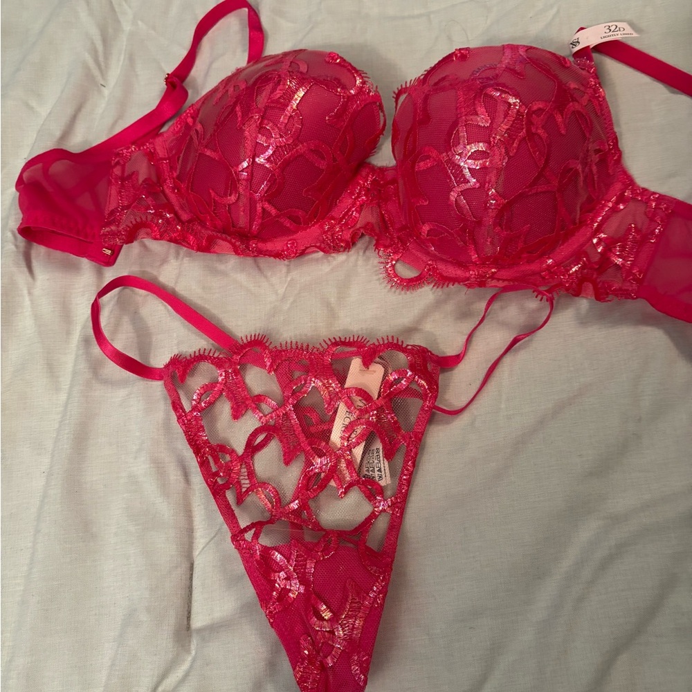 Dream Angels
Shimmer Heart Embroidery set